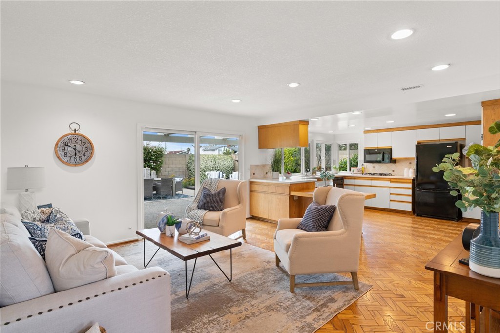 Park Huntington (PKHU) - Residential