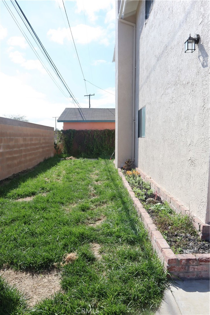 East Lakewood (ELK) - Residential Lease