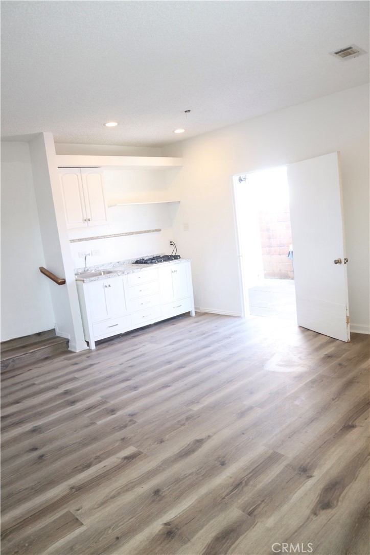 East Lakewood (ELK) - Residential Lease