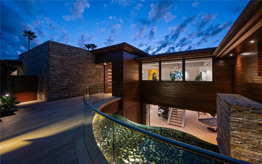 11 Montage Way
