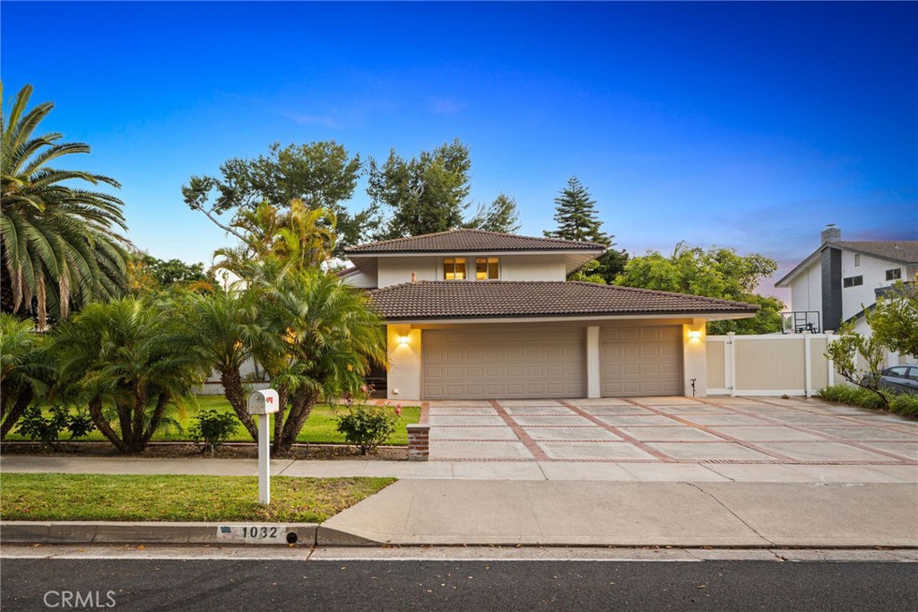 View North Tustin, CA 92705 house