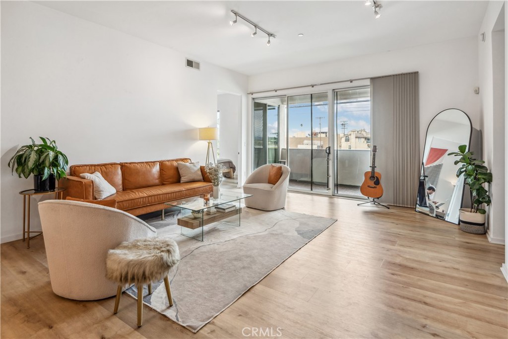 12411 Pacific Avenue 305