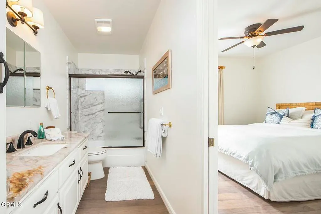 Ventura, California 93001, United States, 2 Bedrooms Bedrooms, ,2 BathroomsBathrooms,Residential,Active,8260