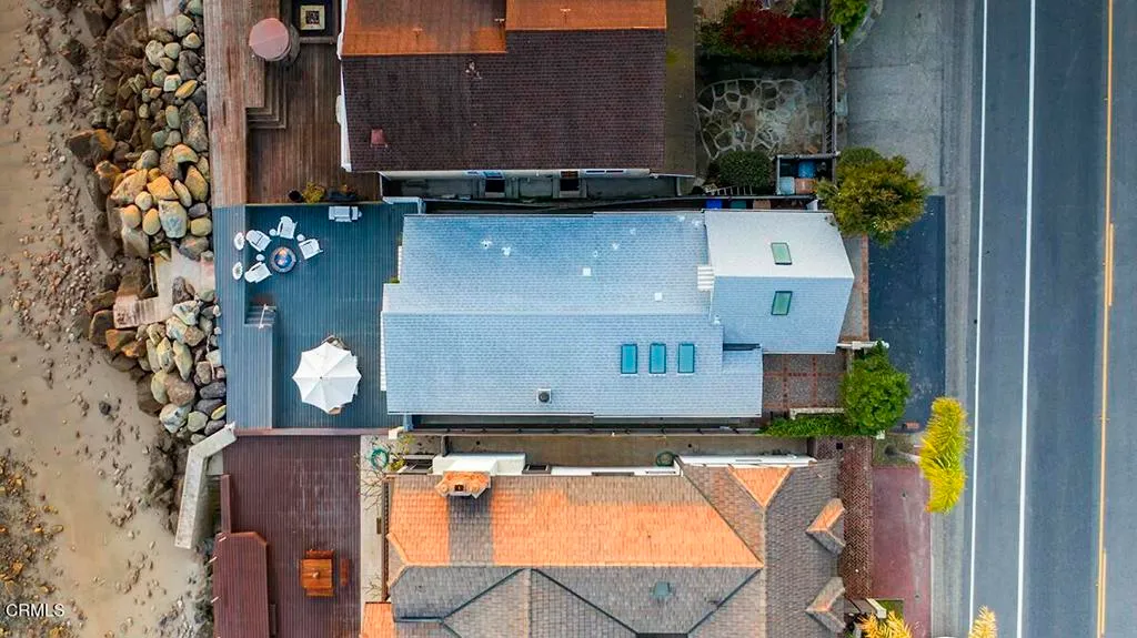 Ventura, California 93001, United States, 2 Bedrooms Bedrooms, ,2 BathroomsBathrooms,Residential,Active,8260