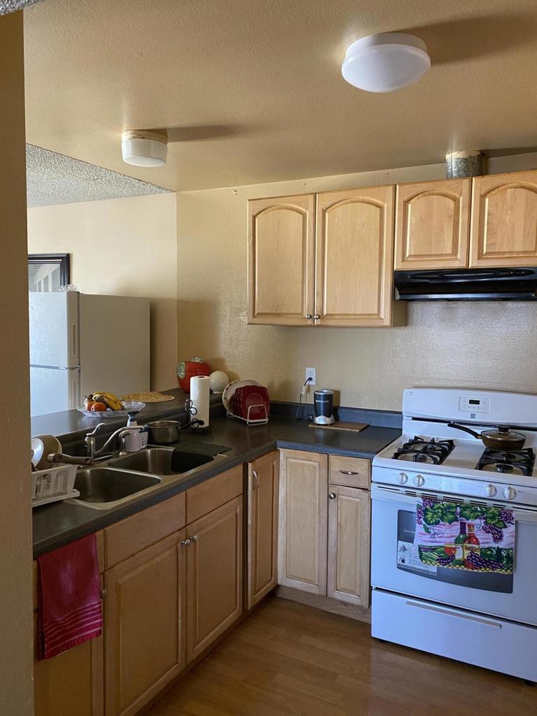 Upstairs light and bright condominium very clean and ready to move in. 1 car garage and 1 additional space. Washer and dryer on site. Blocks from the beach and great shopping!