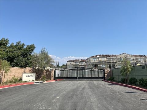 A home in El Monte