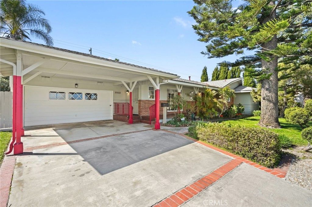 listing image 0