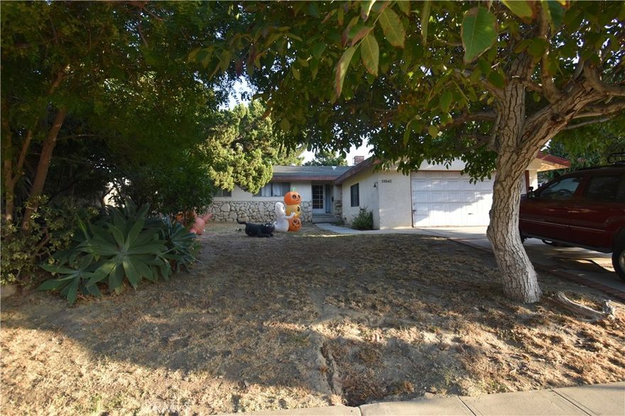 Highly desired Northridge neighborhood home hits the market for the first time in decades. This home is a FIXER UPPER with true potential. Step into the home where you will be greeted with a generous living area with high ceilings, a living room with fireplace, kitchen that can use a little TLC, decent sized bedrooms, bathrooms with skylight and a spacious backyard with a custom built in pool. The perfect home to gather and entertain family and friends. Located near Cal State University of Northridge, Alfred Nobel charter middle school, Restaurants, Grocery Stores and Shopping Centers. This home is a MUST SEE!