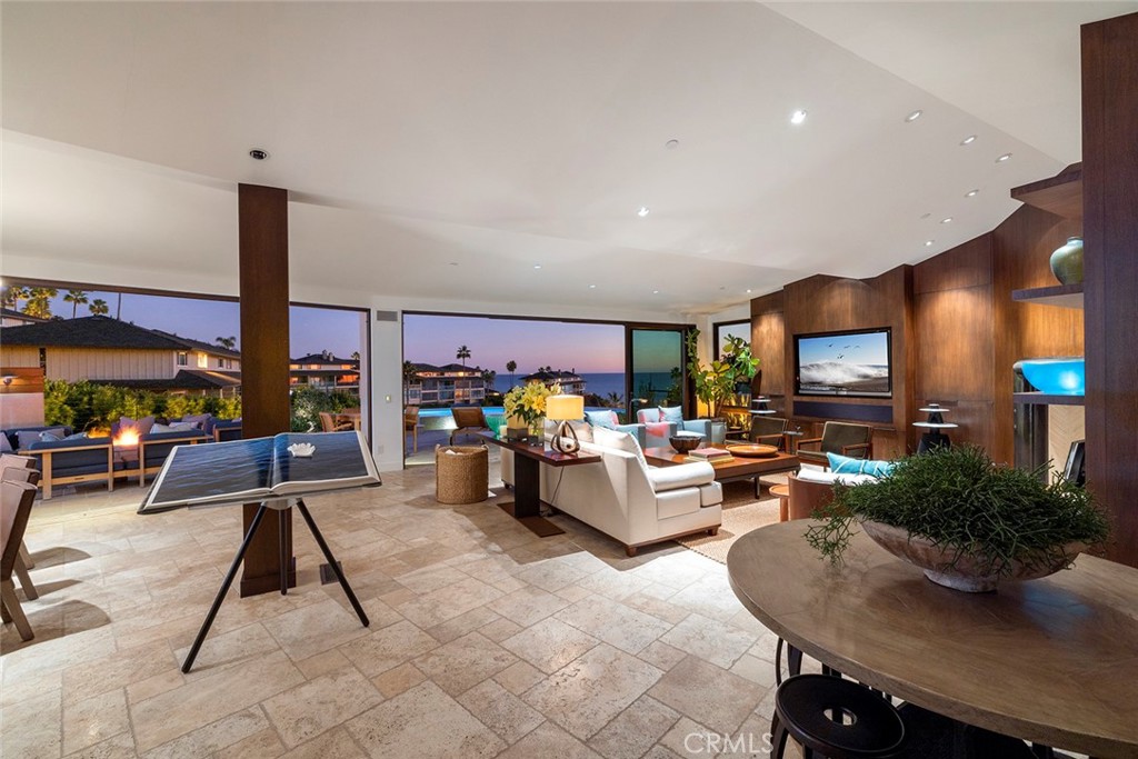 Lagunita (LA) - Residential