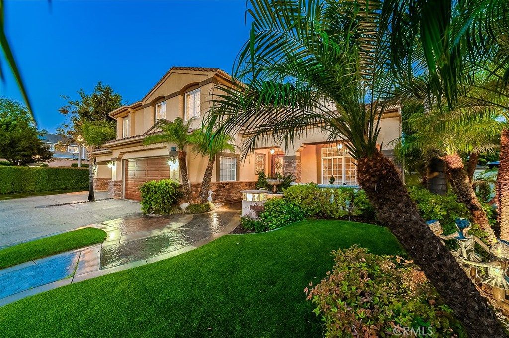listing image 130727774813462743712