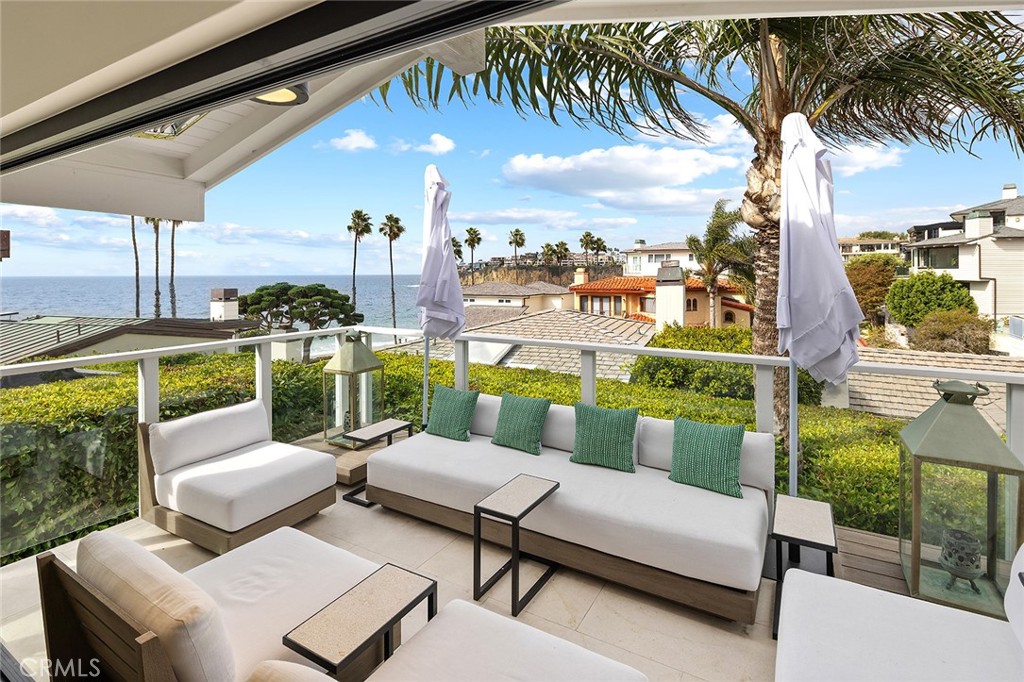 32 Emerald Bay