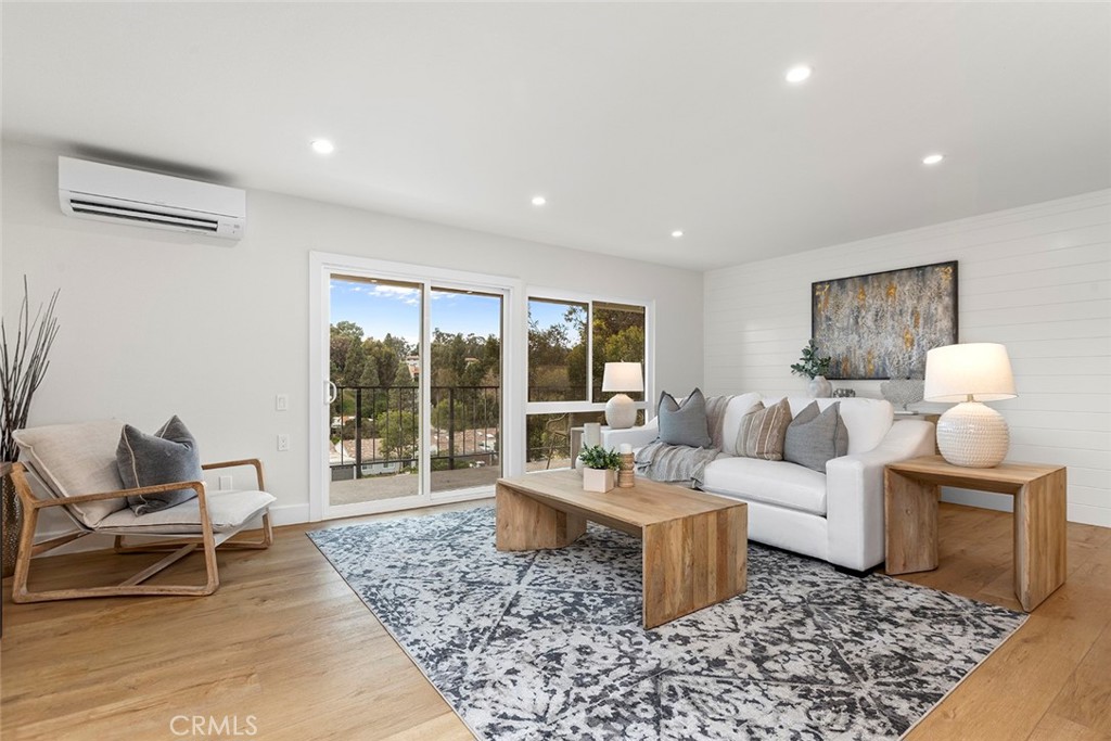 3274 San Amadeo O