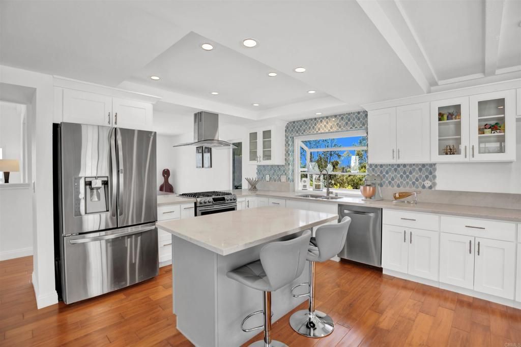 listing image 130721802655940903283