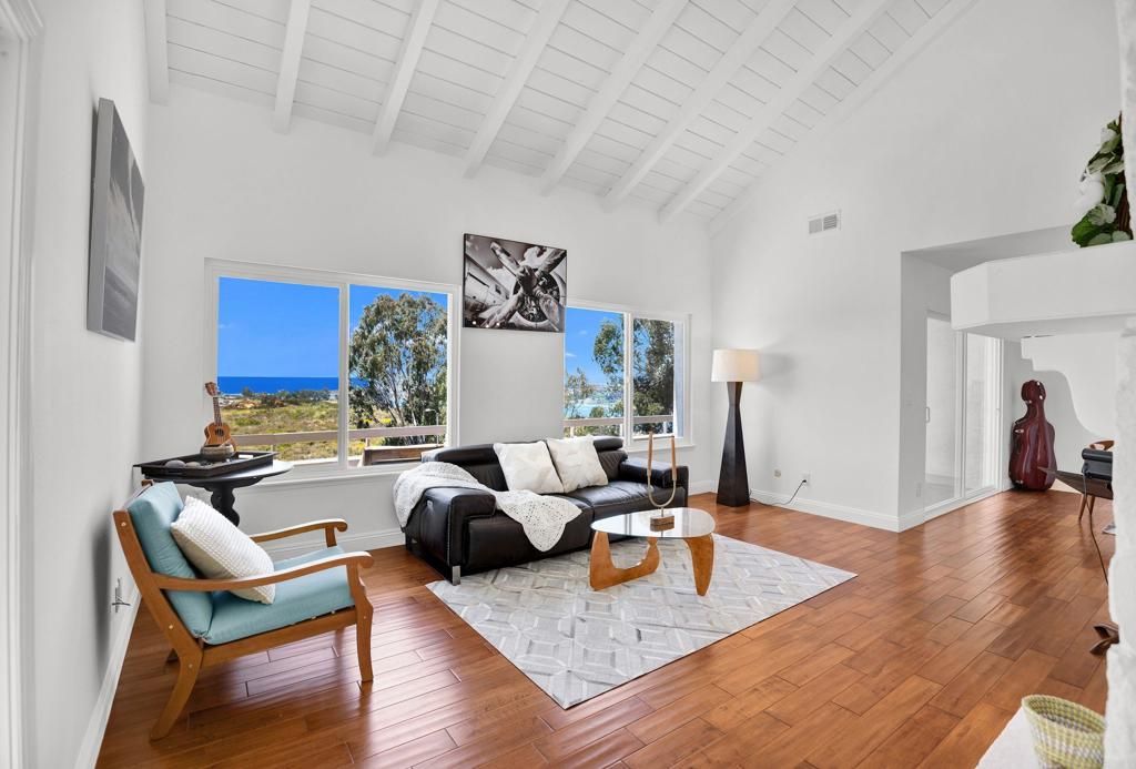 listing image 130724325547261319109