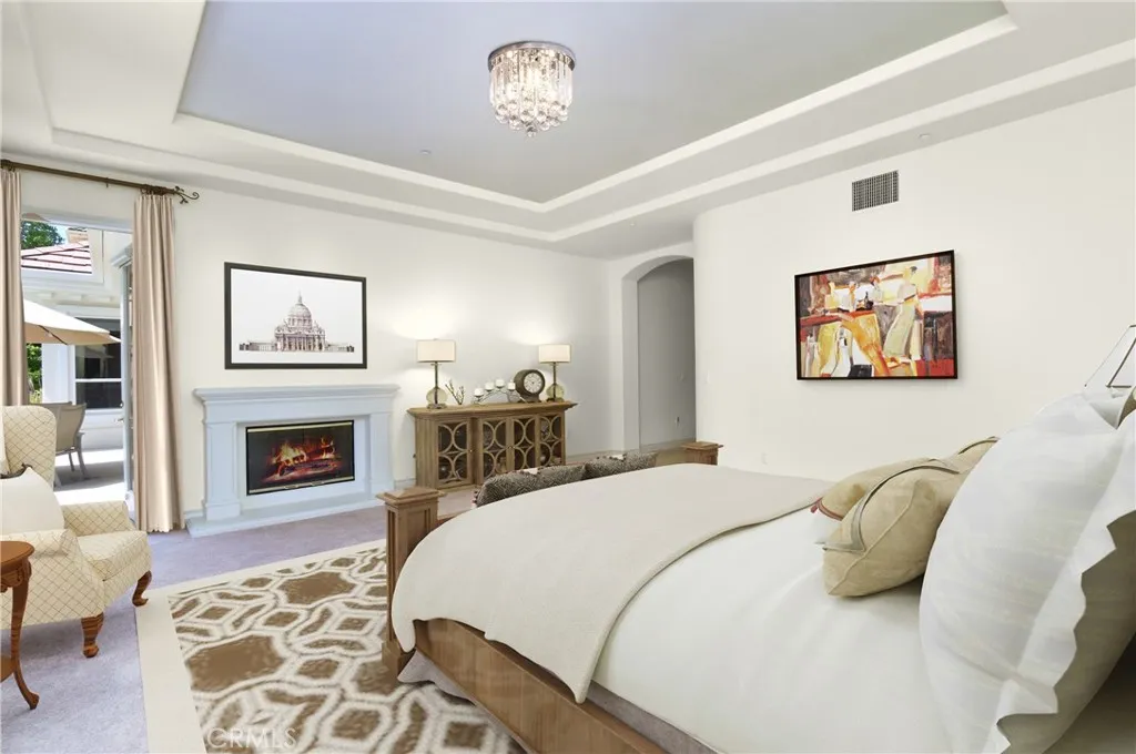 Tarzana, California 91356, United States, 4 Bedrooms Bedrooms, ,5 BathroomsBathrooms,Residential,Active,55850