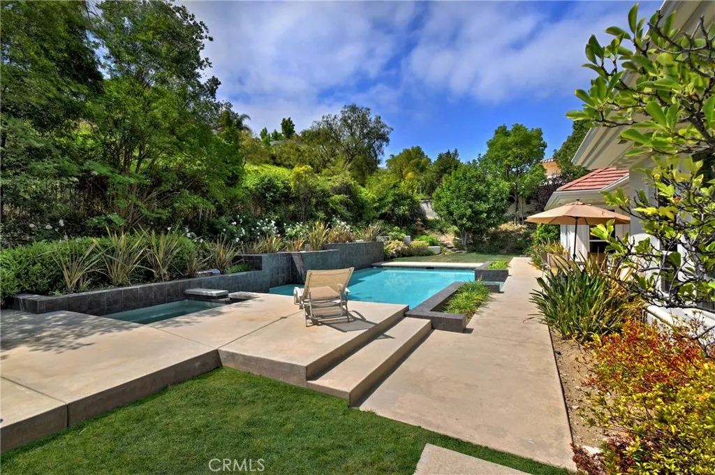 Tarzana, California 91356, United States, 4 Bedrooms Bedrooms, ,5 BathroomsBathrooms,Residential,Active,55850