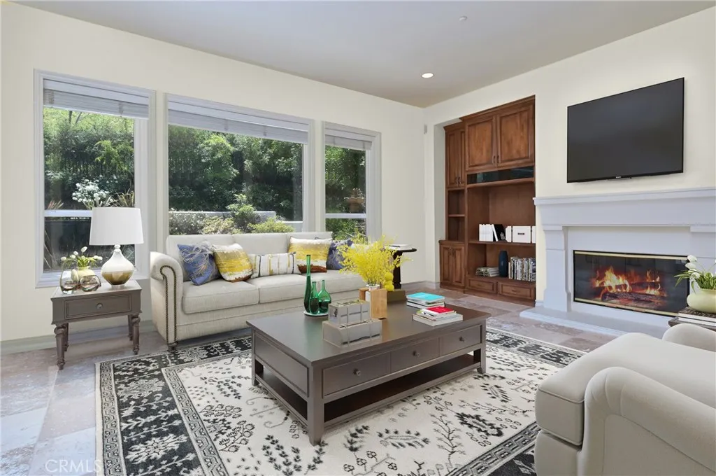 Tarzana, California 91356, United States, 4 Bedrooms Bedrooms, ,5 BathroomsBathrooms,Residential,Active,55850