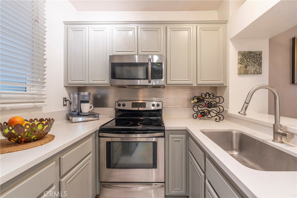 20371 bluffside circle 101
