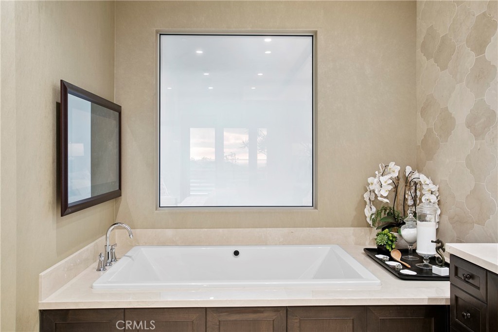 The Grand Monarch - Residential