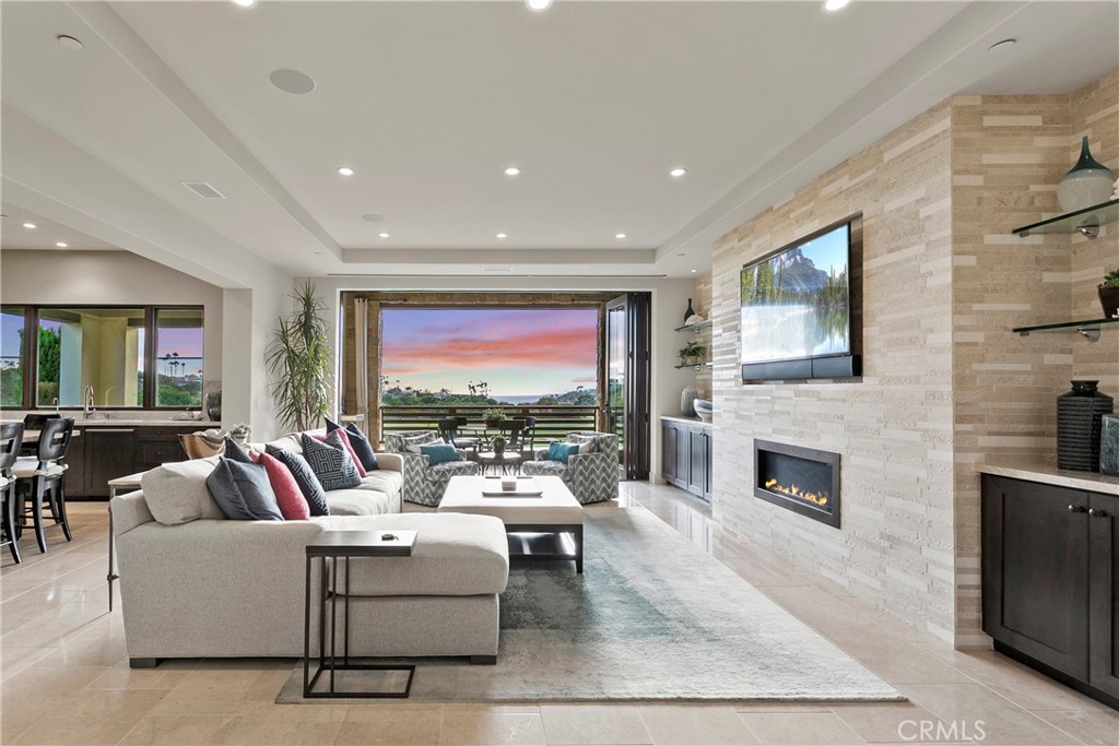 The Grand Monarch - Residential