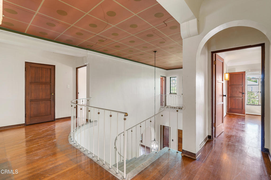 Properties 2 687 Lorraine Boulevard