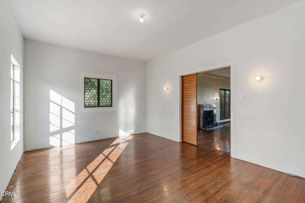 Properties 3 687 Lorraine Boulevard