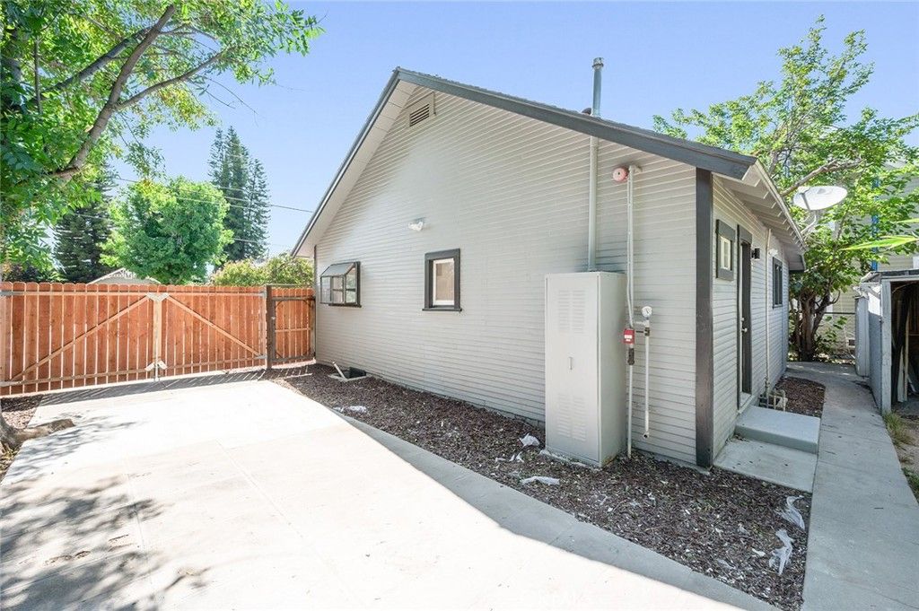 listing image 130727486708448330038