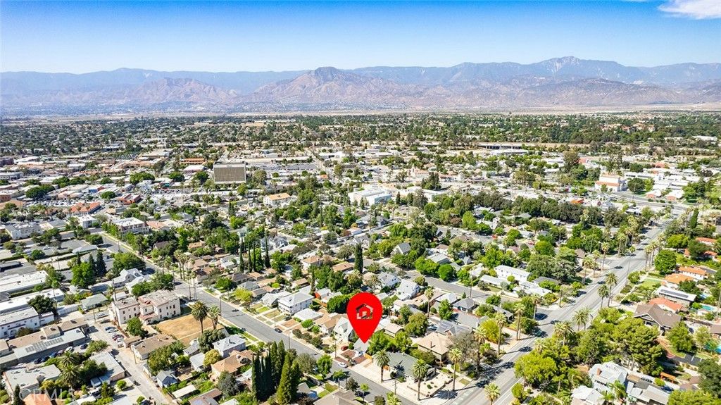 listing image 130728461561282175413
