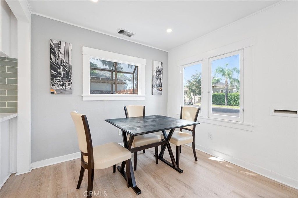 listing image 130729994021199773861