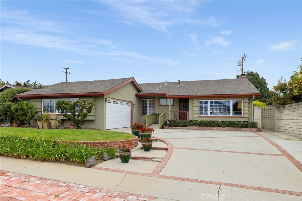 810 Inola Court