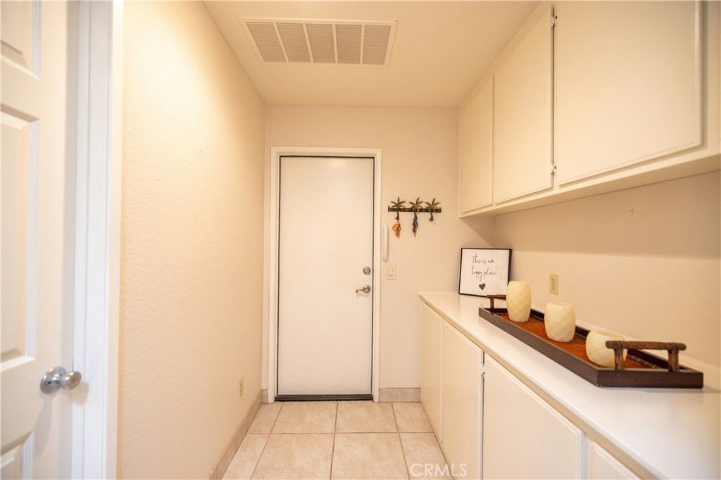 listing image 130729748002739511799