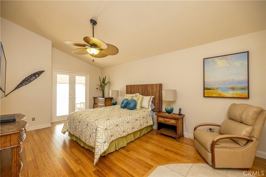 listing image 130720791941437224742