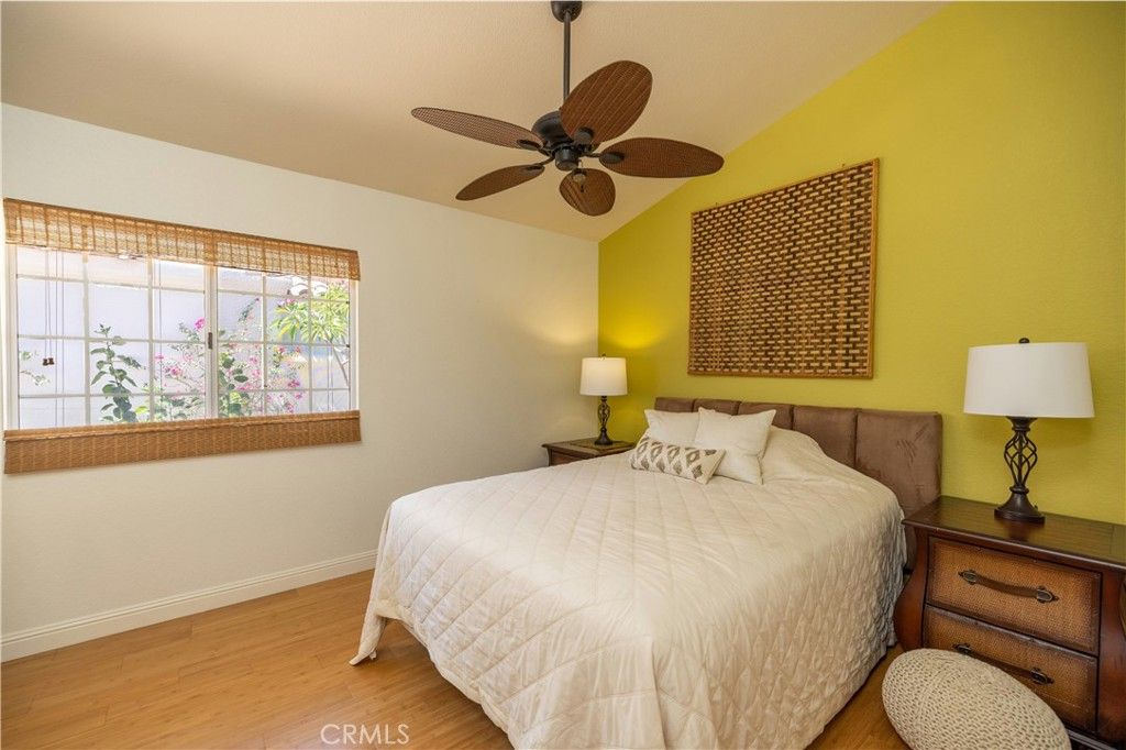 listing image 130722204875695890349