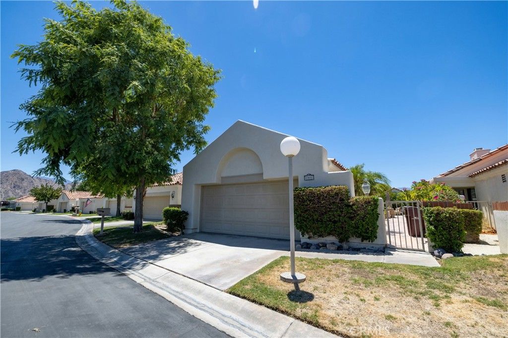 listing image 130723538514655524335