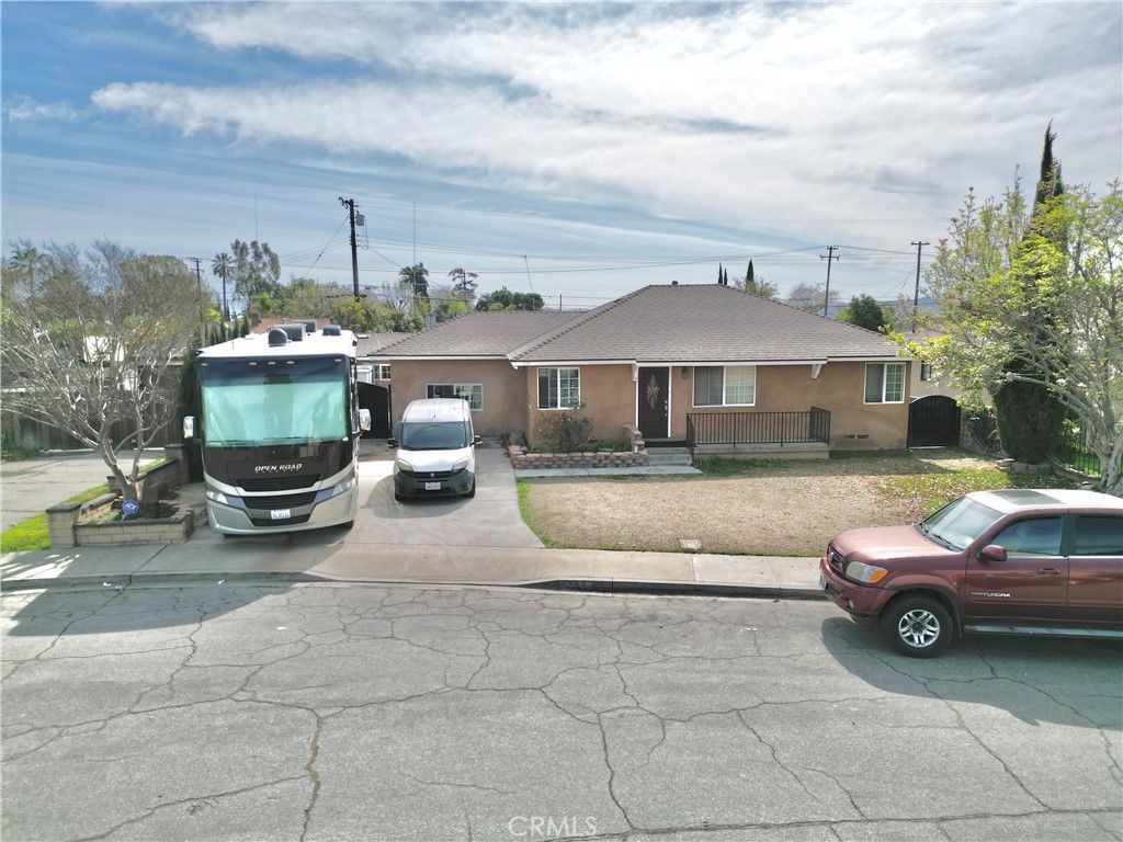 listing image 0