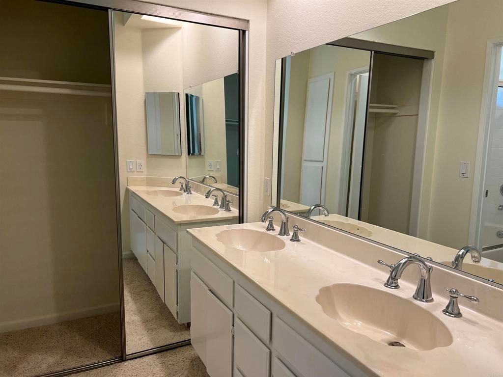 listing image 130720458849746159502