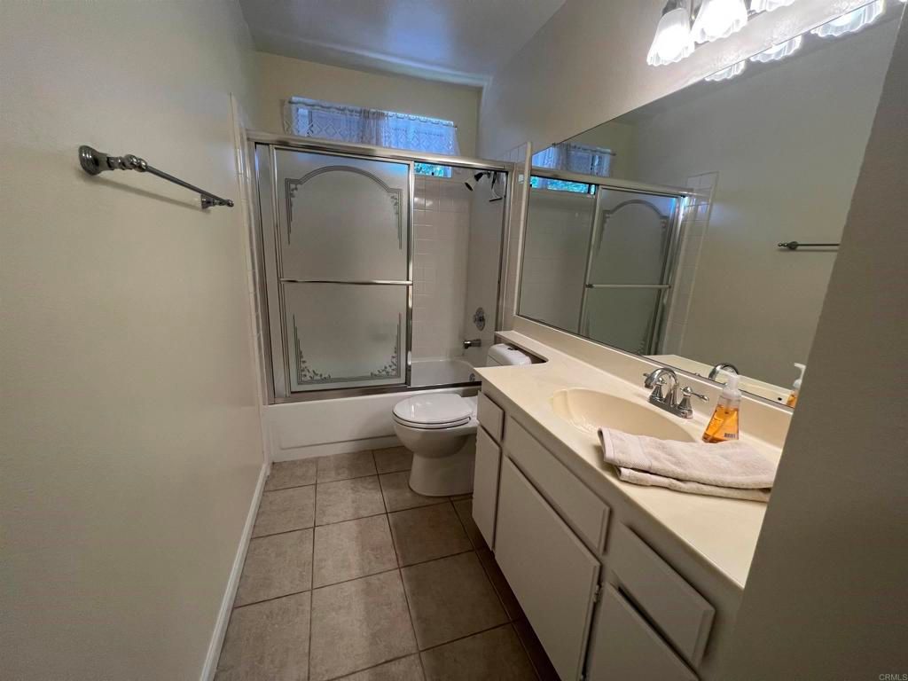 listing image 130722467583746019716