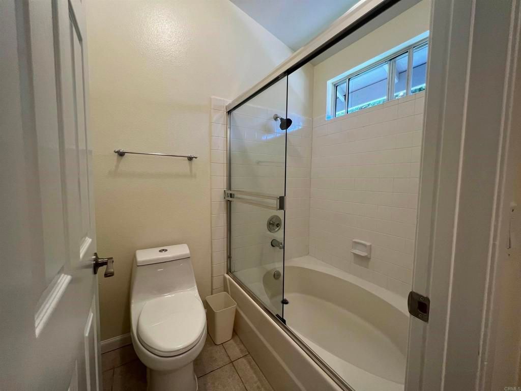 listing image 130720861158275080923