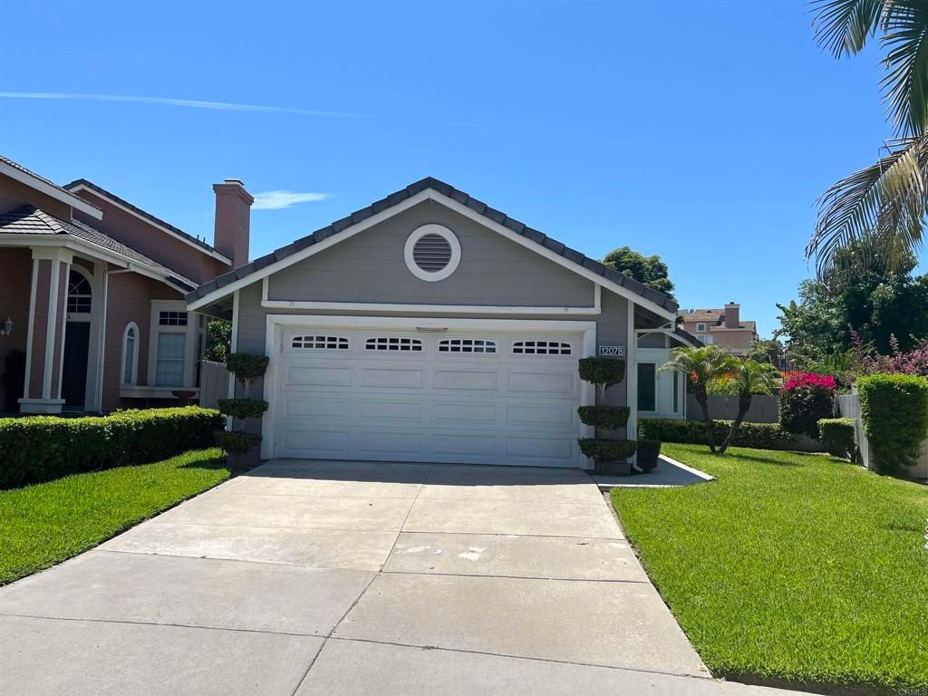 listing image 130725674592868467436