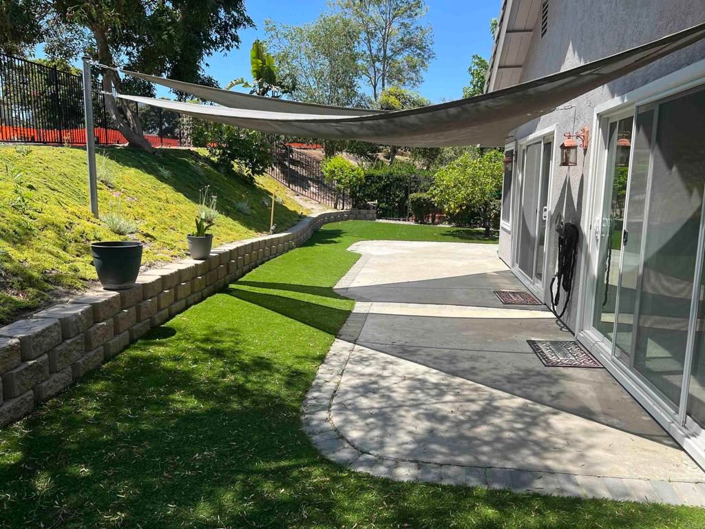 listing image 130723014408475341947