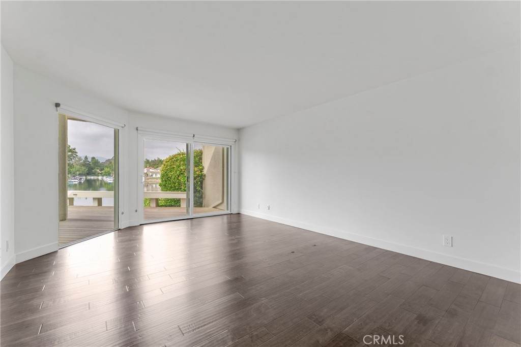 Westlake Island (711) - Residential
