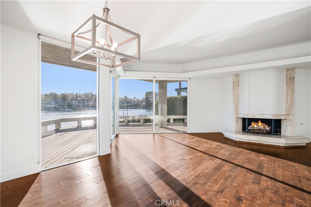 Westlake Island (711) - Residential