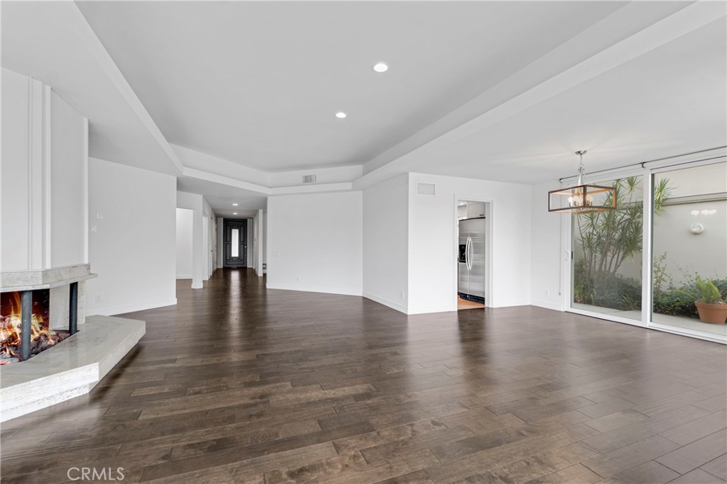 Westlake Island (711) - Residential
