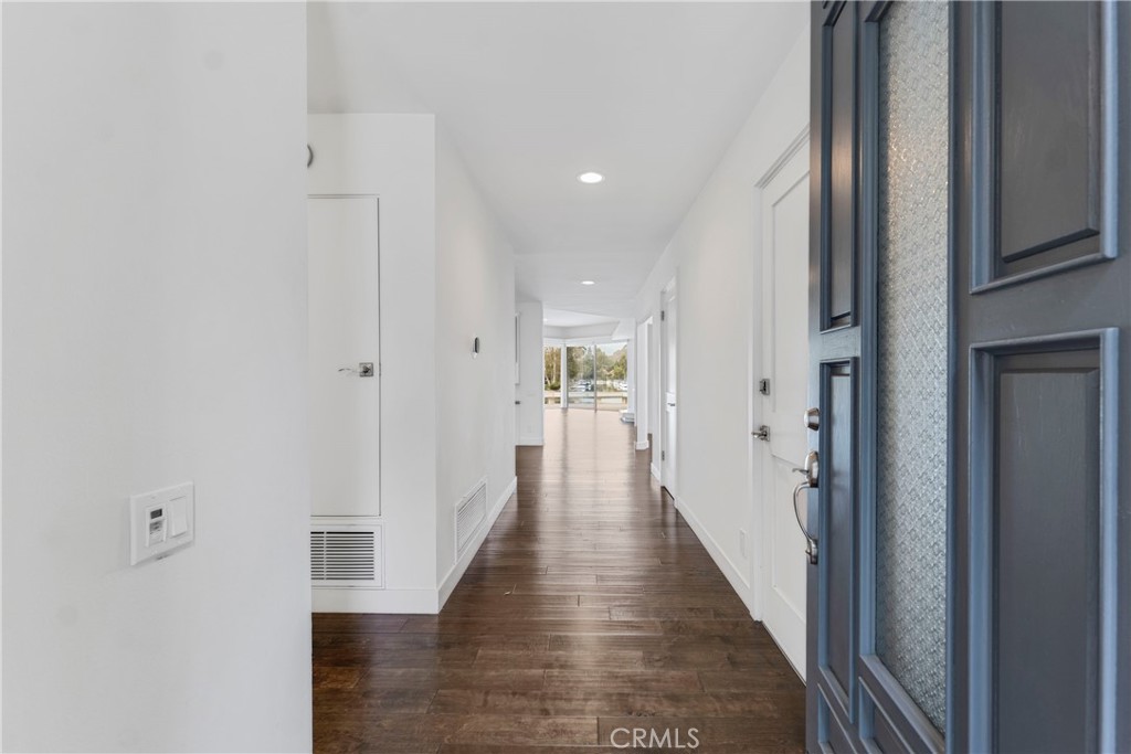 Westlake Island (711) - Residential