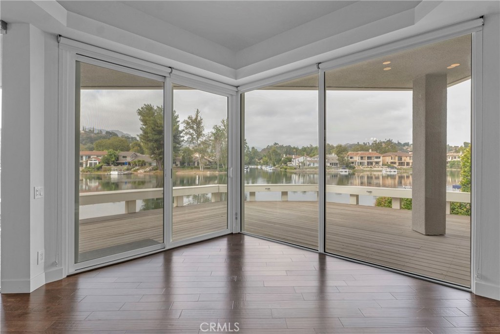 Westlake Island (711) - Residential
