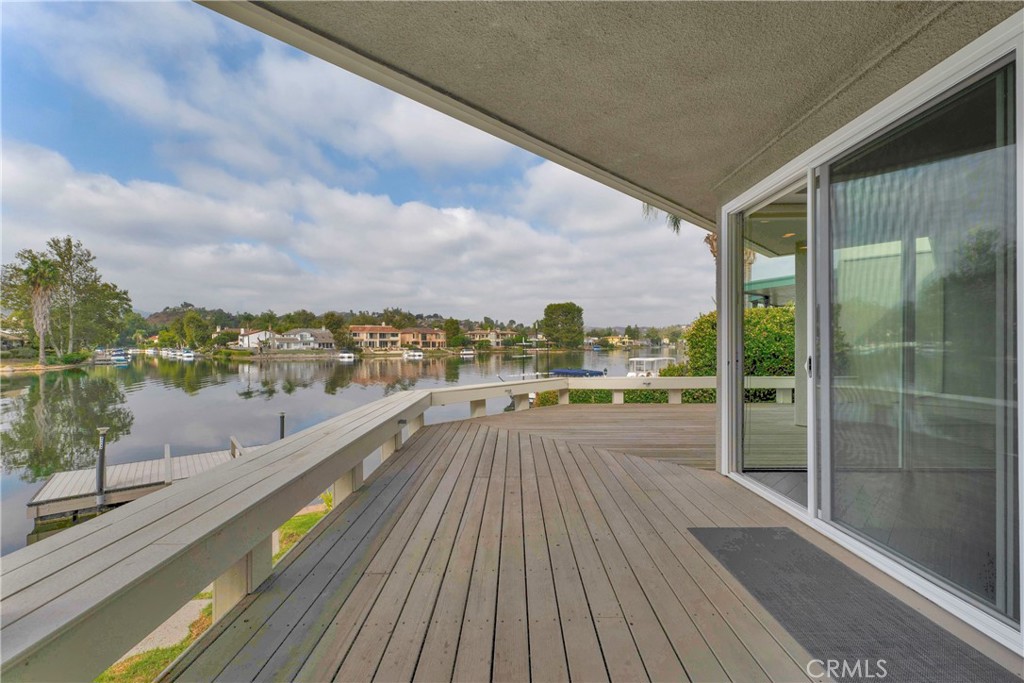 Westlake Island (711) - Residential