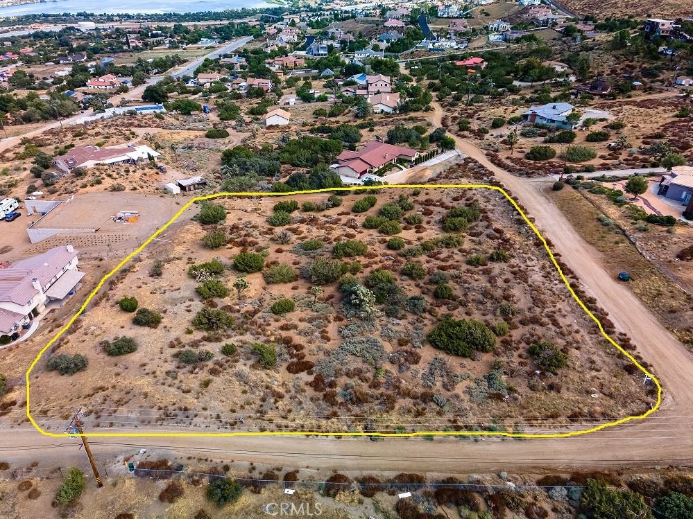 1 Vac/Cor Avenue S14/Camares Drive