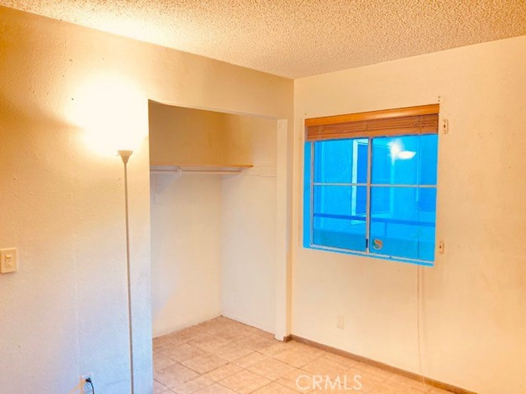 listing image 130727520173111378051