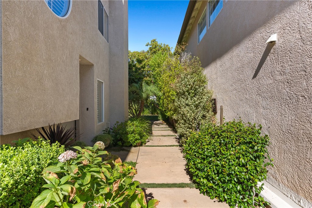 3733 Calle Joaquin