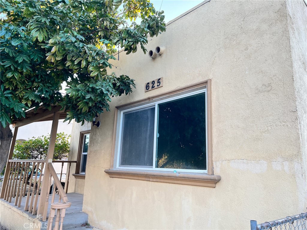 625 N Moore Avenue